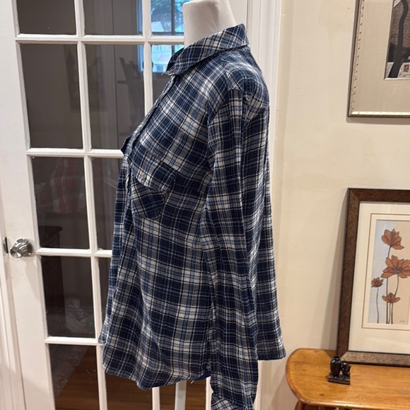 KUT From the Kluth Women’s Blue and White Plaid Button-Up Shirt. Size M - Picture 4 of 7